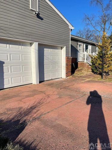 230 Grandview Ave, Piscataway NJ  08854-2458 exterior