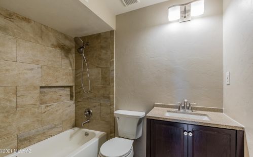 8545 Calle Bolivar, Tucson AZ 85715-5604 exterior