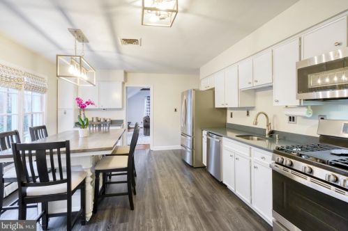 6016 Copely Ln, Mc Lean, VA 22101-2507