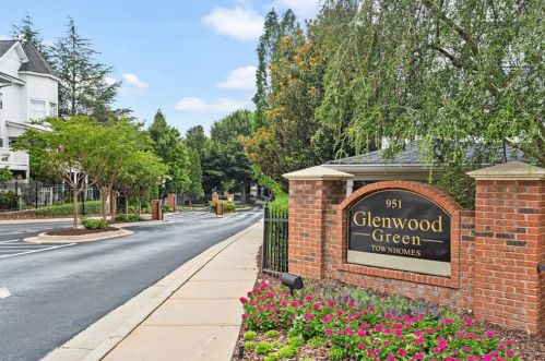 951 Glenwood Ave, Atlanta GA  30316-1885 exterior