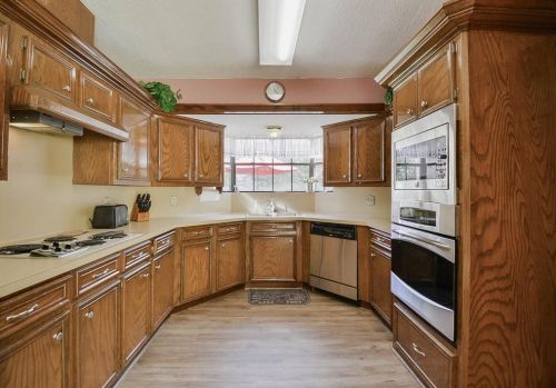 5222 Mnr Gln Dr, Humble TX exterior