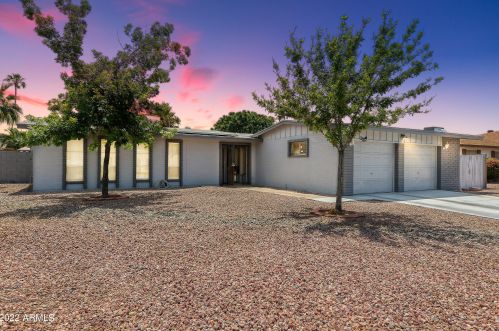 3633 Bloomfield Rd, Phoenix AZ  85032-7363 exterior