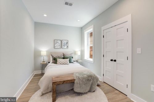 325 11th St, Washington DC  20002-6219 exterior