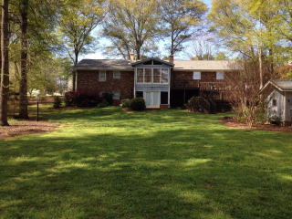 195 Edgewood Dr, Athens, GA 30606-3105