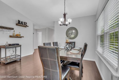 80 Poplar Pl, East Freehold NJ 07728-4173 exterior