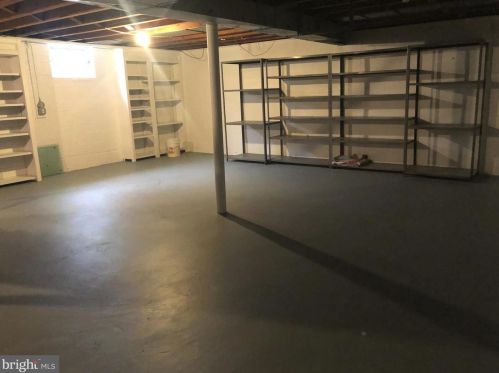 2084 Williamsburg Rd, Huntingdon Valley PA  19006-6757 exterior