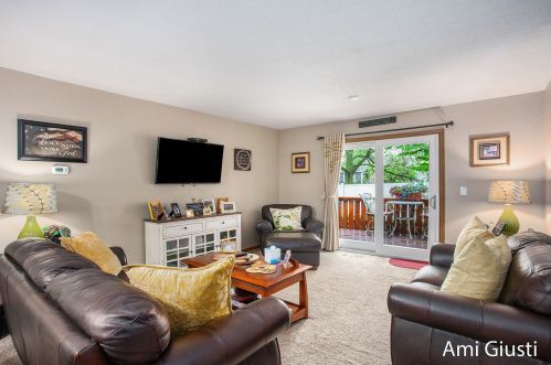 1900 Burton, Grand Rapids MI 49506-4620 exterior