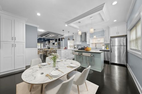 5650 Bishop St, Chicago IL  60636-1316 exterior