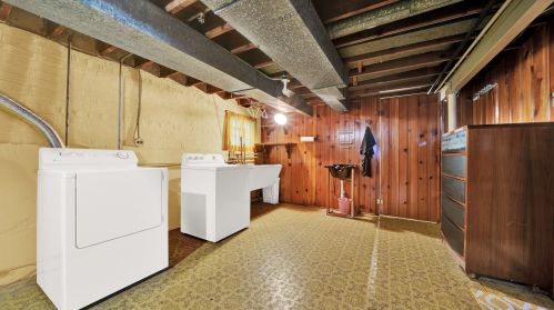 3909 63 Pl, Chicago IL 60638-4642 exterior