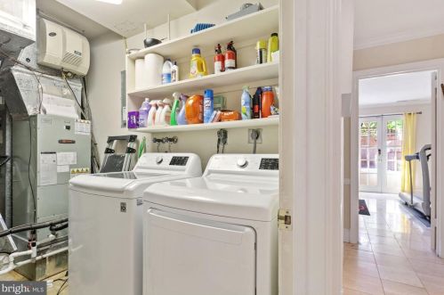 3711 Ingomar St, Washington DC 20015-1819 exterior