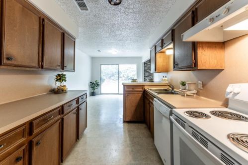 2525 Robinson Way, Huntsville TX exterior