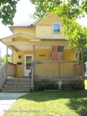 1423 Teneyck St, Jackson MI  49203-6147 exterior