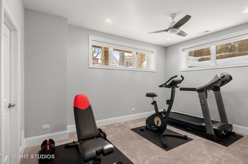 1654 Carmen Ave, Chicago IL 60640-2703 exterior