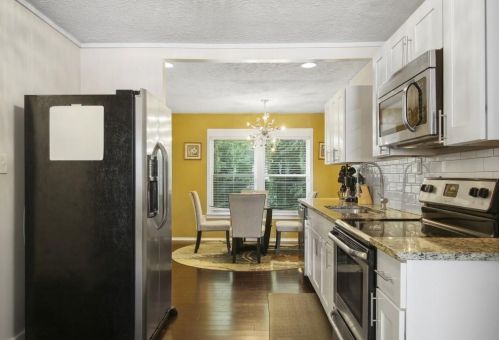 1385 Kenilworth Dr, Atlanta GA 30310-3941 exterior