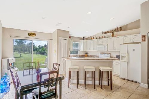 4870 20 Ave, Naples FL 34120-2318 exterior