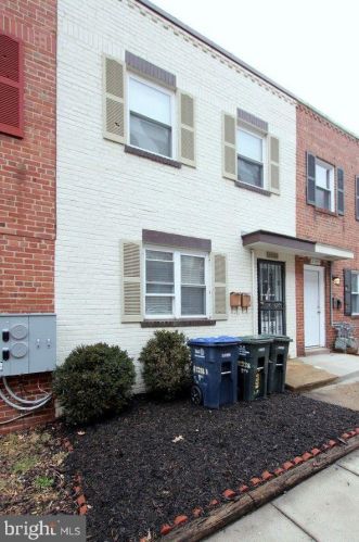 2538 9th St, Washington, DC 20001-2216