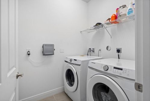 364 Saginaw Ave, Fort Pierce FL  34953-5988 exterior