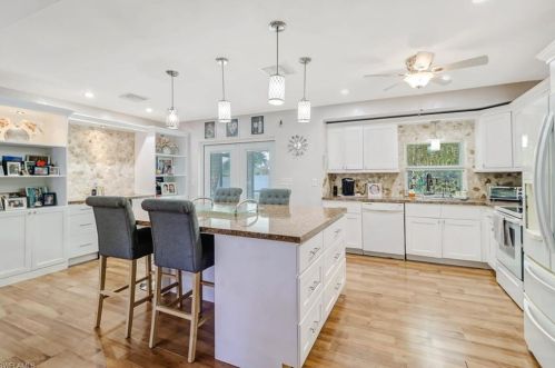 5401 26 Ave, Naples FL 34116-7503 exterior