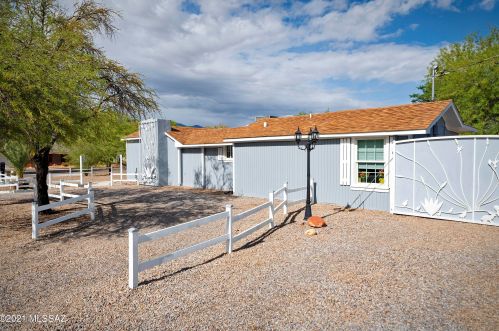 2102 Copper St, Tucson, AZ 85719-3212