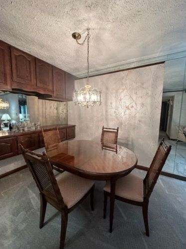 2011 Thornberry Dr, Pittsburgh PA 15235-5062 exterior