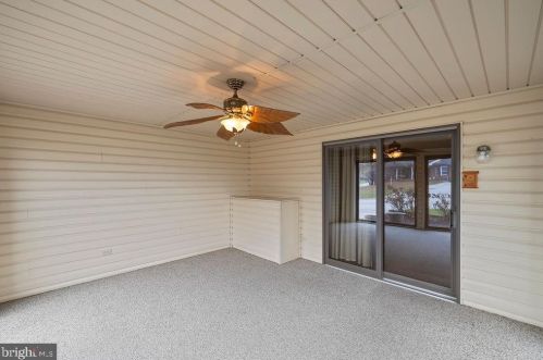 106 Lee Ann Ct, Hanover PA 17331-9560 exterior