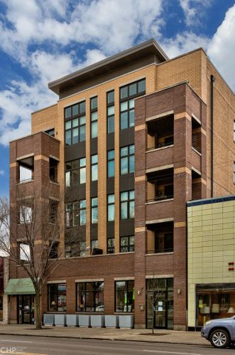 6124 Broadway St, Chicago, IL 60660-2502