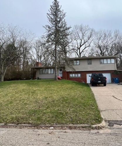 332 Espanola Ave, Kalamazoo, MI 49004-1106