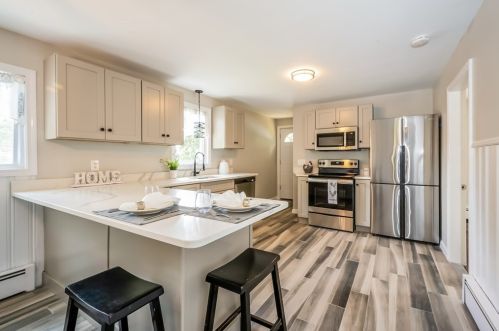 30 Locust Ave, Worcester MA  01604-6020 exterior