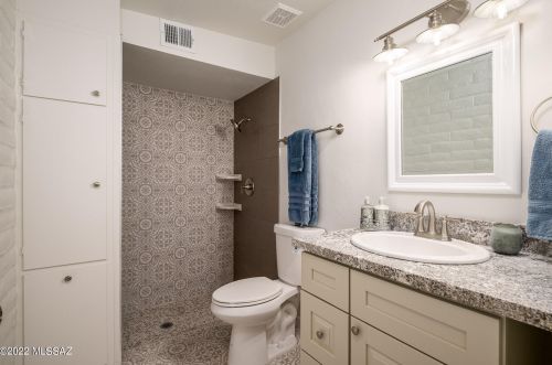 1010 Del Valle Ave, Tucson AZ  85711-5241 exterior