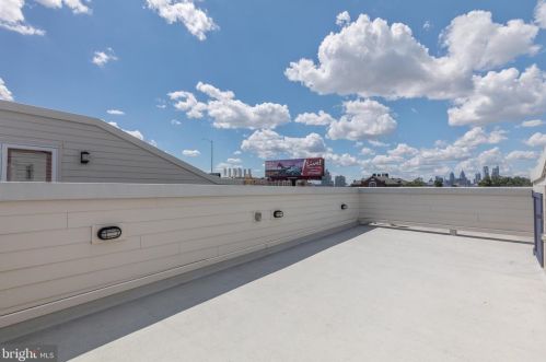 1107 Berks St, Philadelphia PA 19131-3206 exterior