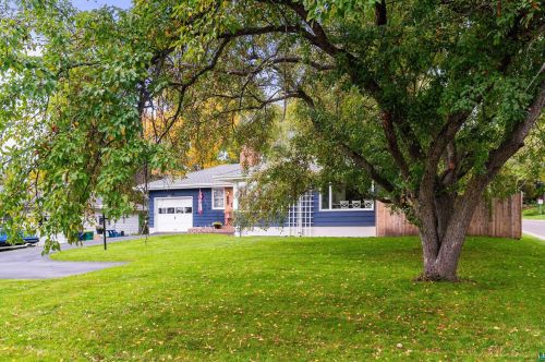 927 40th Ave, Duluth MN 55807-1661 exterior