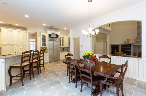 1 Park Rdg Ct, Chester NJ 07930-3016 exterior