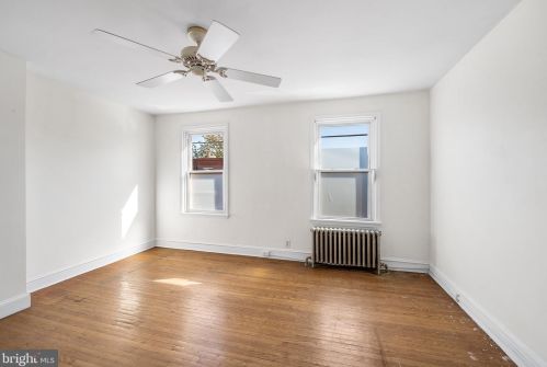 1420 17 St, Philadelphia PA 19146-4714 exterior