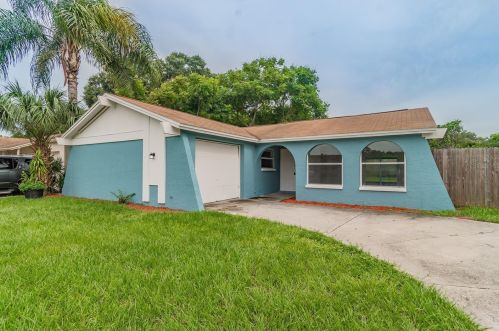 8817 Oak Cir, Tampa, FL 33615-1442