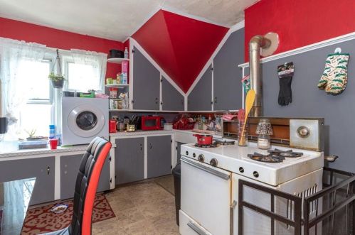 201 Laban St, Providence RI 02909-4427 exterior