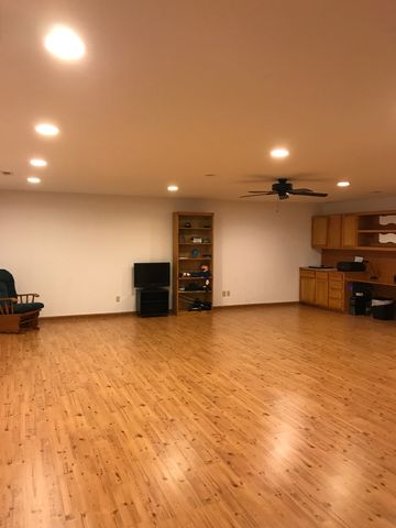 8313 Camelot Dr, Harrisburg, NC 28075-8324