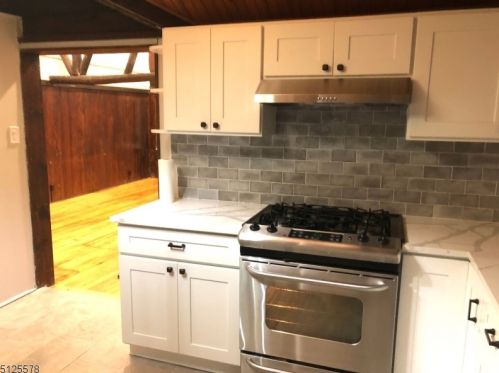 369 Shore Trl, Sparta NJ  07871-2045 exterior