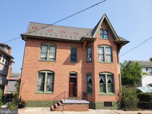 405 13th St, Huntingdon, PA 16652-1913