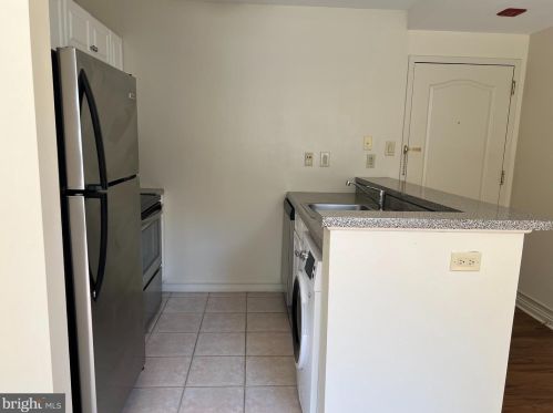 208 17th St, Philadelphia PA  19103-1202 exterior