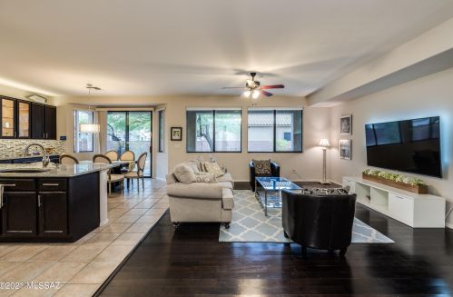 7459 Crimson Sky Dr, Tucson, AZ 85743-1483