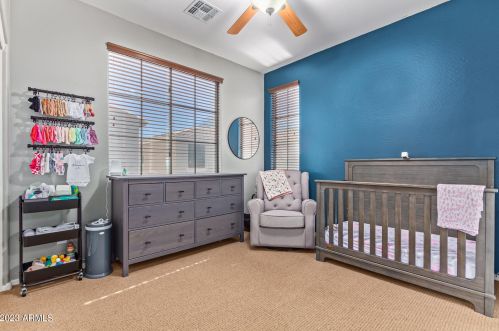 2376 Dusty Wren Dr, Phoenix AZ  85085-7032 exterior