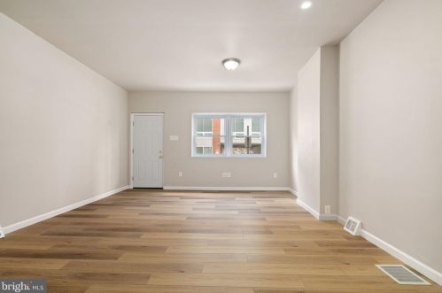 2430 Federal St, Philadelphia PA 19146-3914 exterior