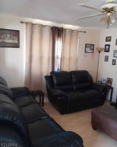 44 Rollins Trl, Hopatcong, NJ 07843-1740