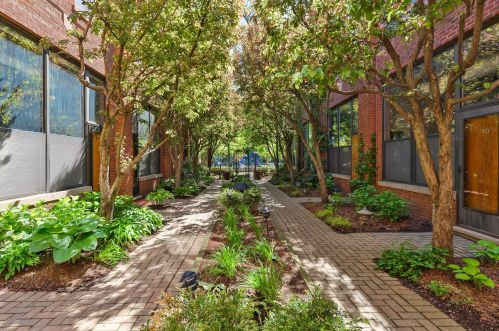 2226 Racine Ave, Chicago IL 60614-3182 exterior