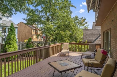 19 Rosemont Ave, Pittsburgh PA 15228-2434 exterior