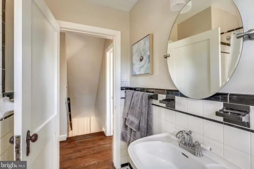 9609 Hastings Dr, Silver Spring MD 20901-3198 exterior