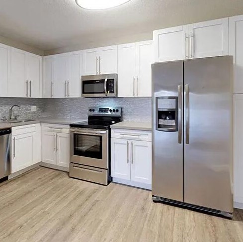 3100 Dixie Hwy, Boca Raton FL  33432-7865 exterior