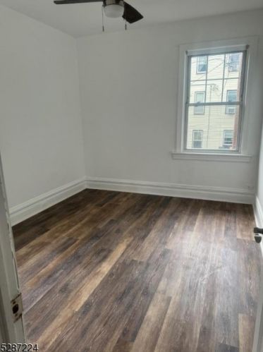 133 Shephard Ave, Newark, NJ 07112-2021