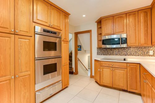 2160 County Rd F, Saint Paul MN 55110-3802 exterior