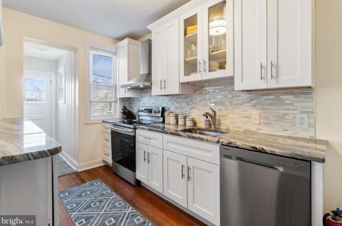 8135 Ardleigh St, Philadelphia PA  19118-3411 exterior